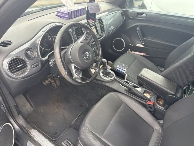 2016 Volkswagen Beetle 1.8T S photo 15