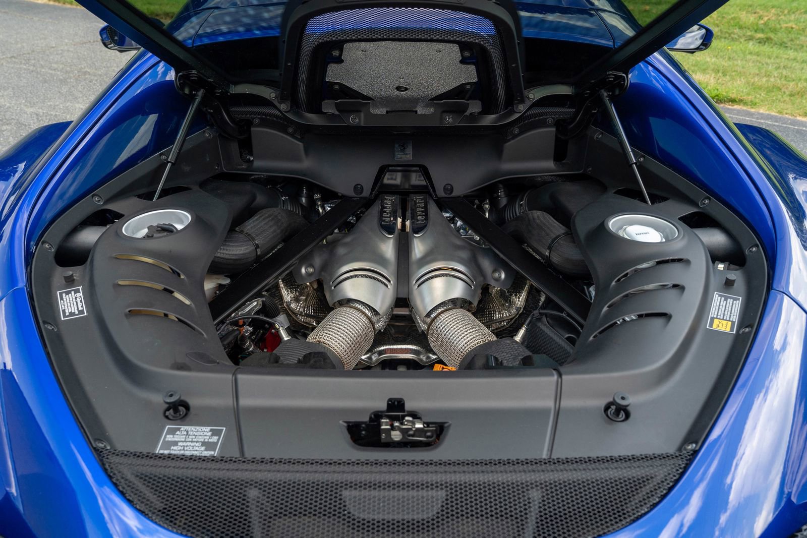 2024 Ferrari 296 GTB Base photo 13