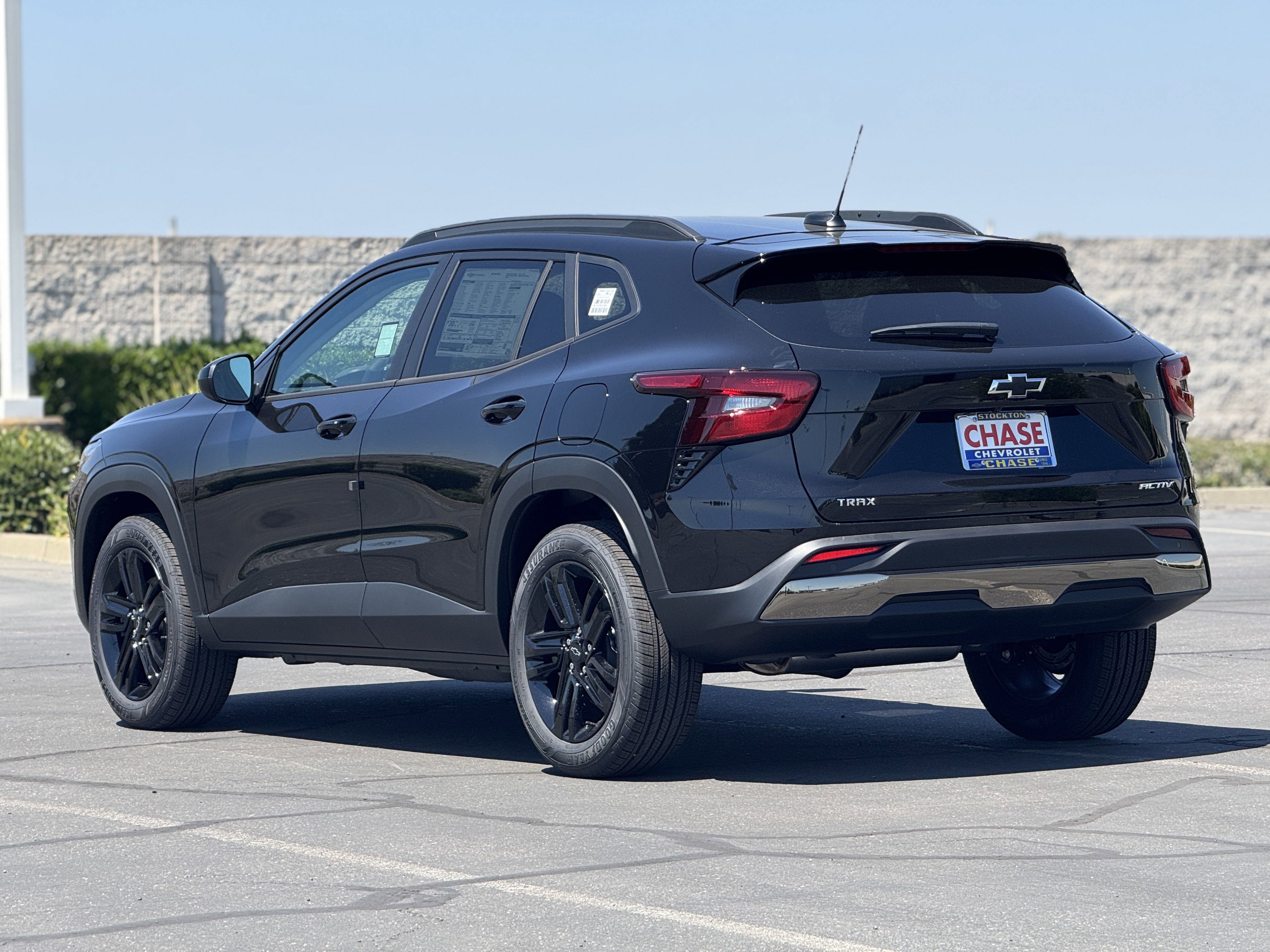 2025 Chevrolet Trax ACTIV photo 3