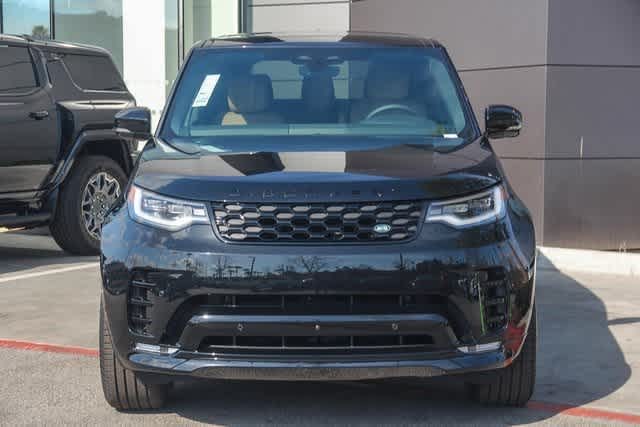 2025 Land Rover Discovery SE photo 2