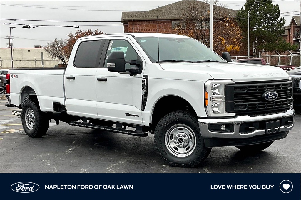 2026 Ford F-350 Super Duty XL's photo