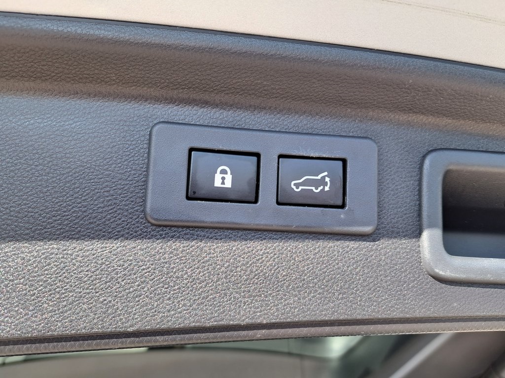 2020 Subaru Forester Touring photo 24