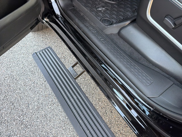 2026 Ram 1500 Laramie photo 11
