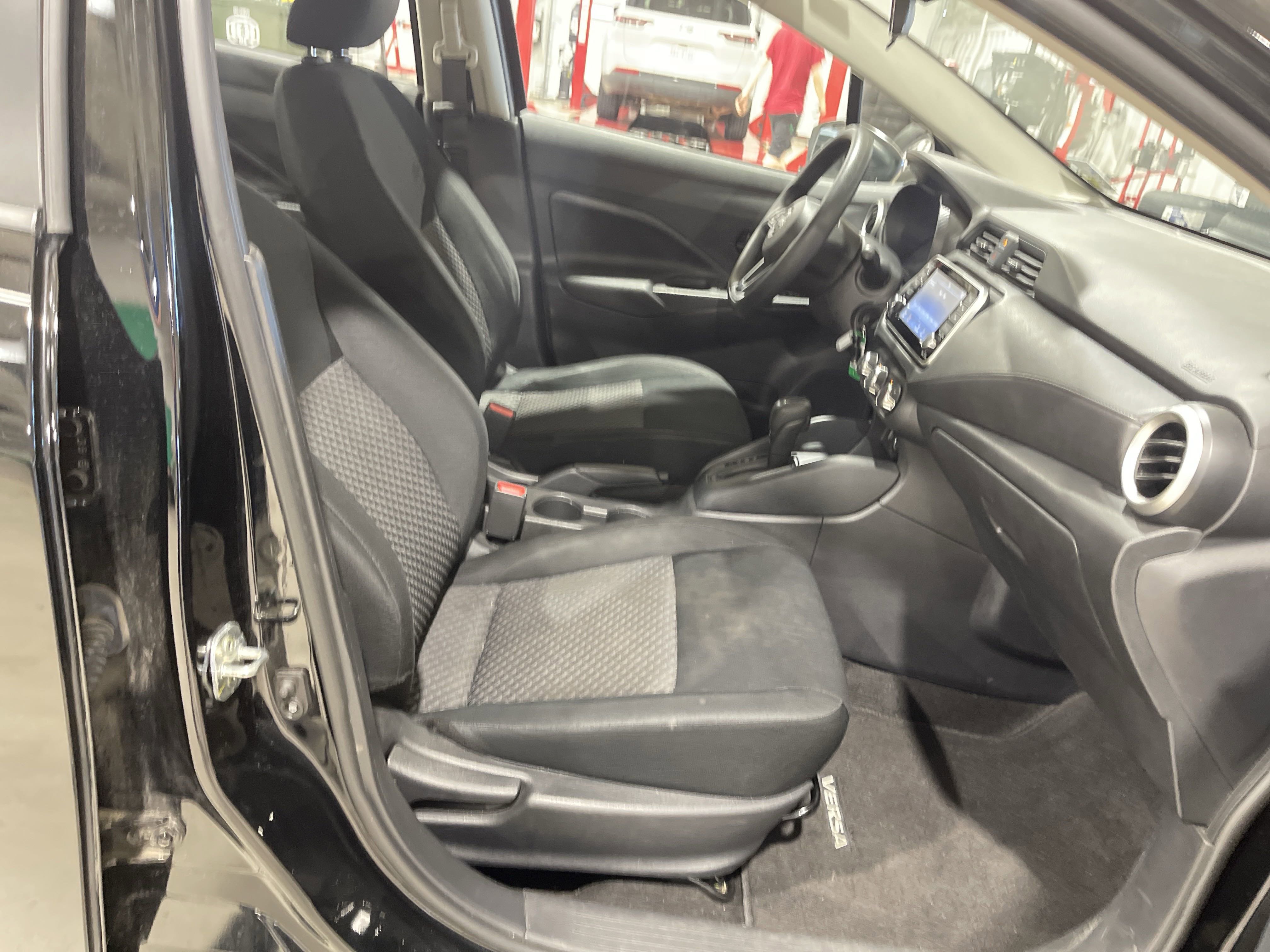 2024 Nissan Versa S photo 13