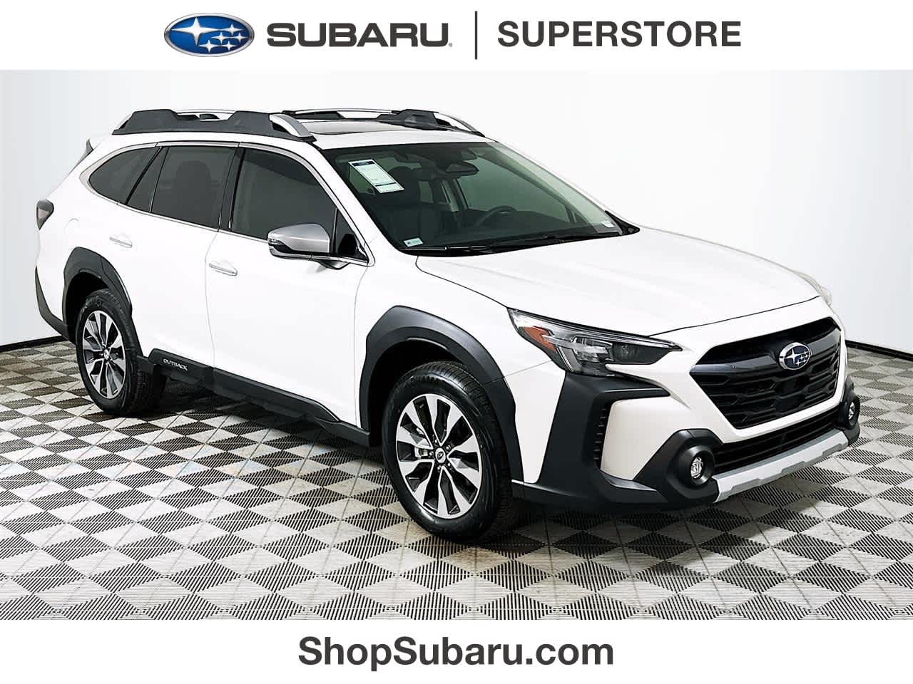2025 Subaru Outback Touring's photo