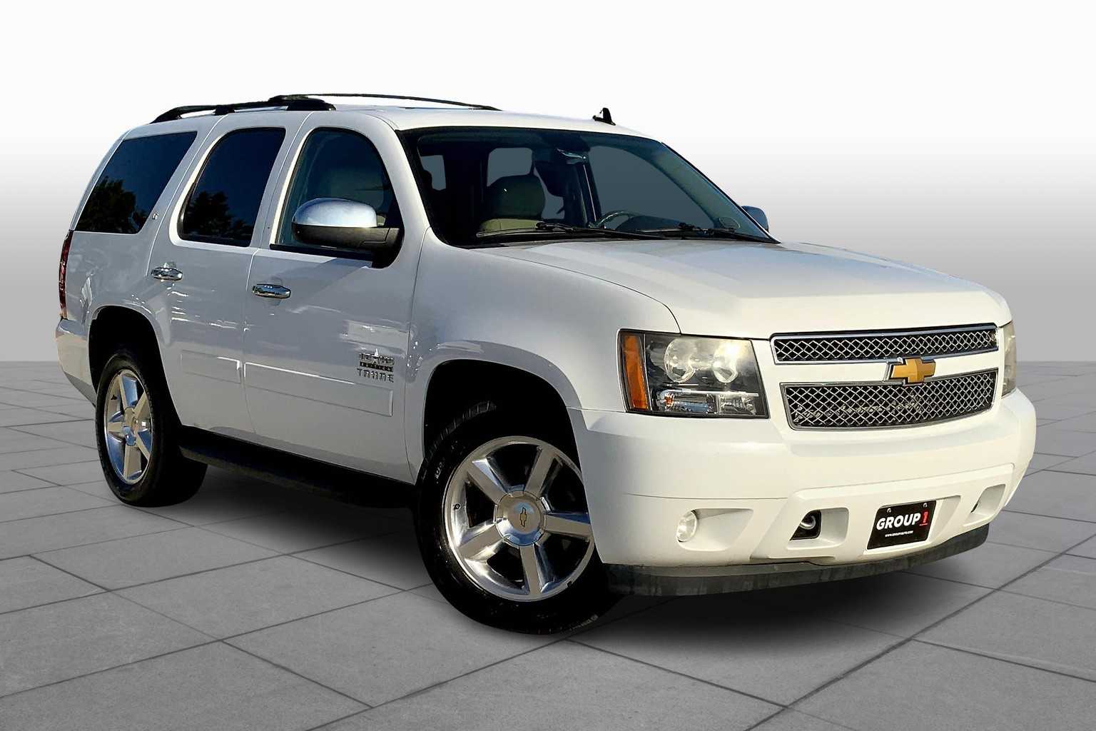 2013 Chevrolet Tahoe LT photo 2