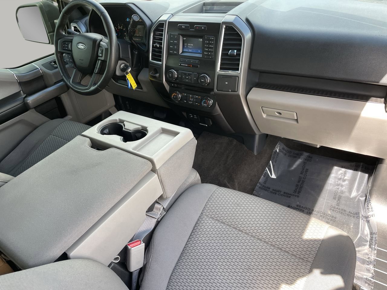 2015 Ford F-150 XLT photo 10