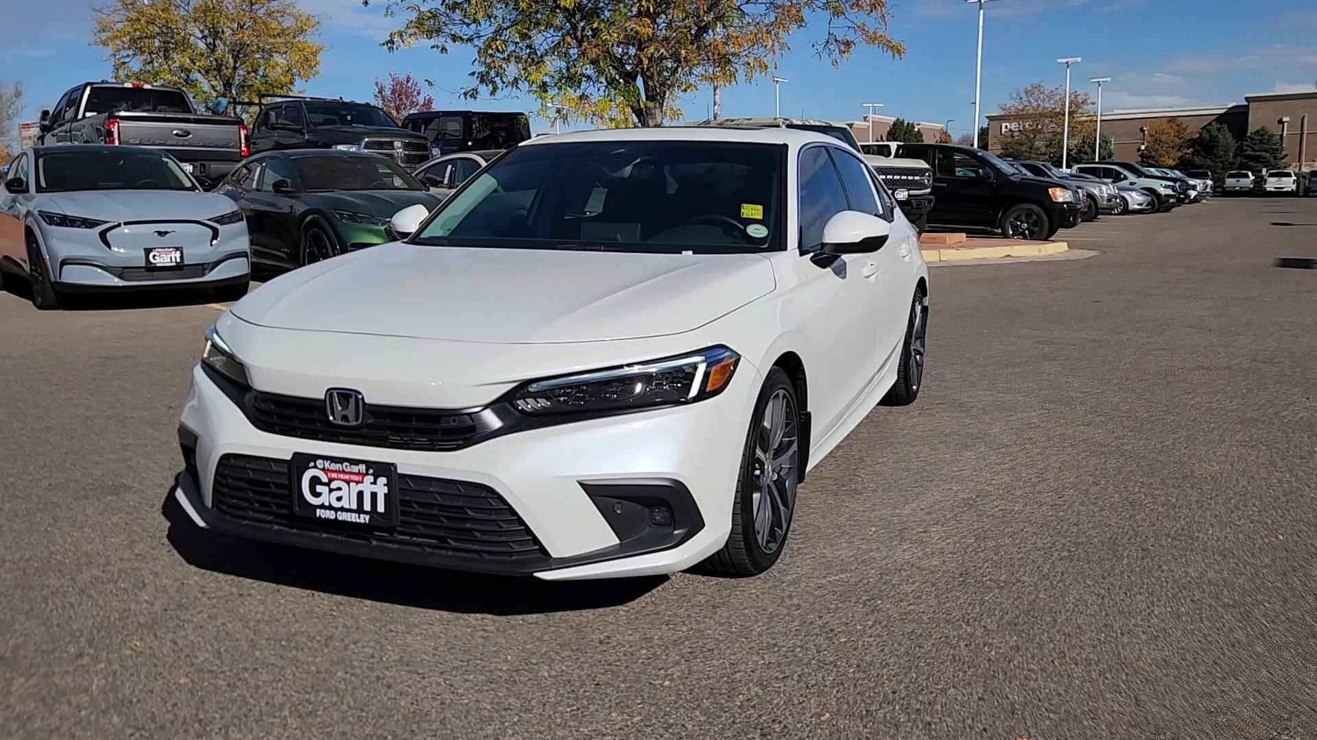 2023 Honda Civic Touring photo 2