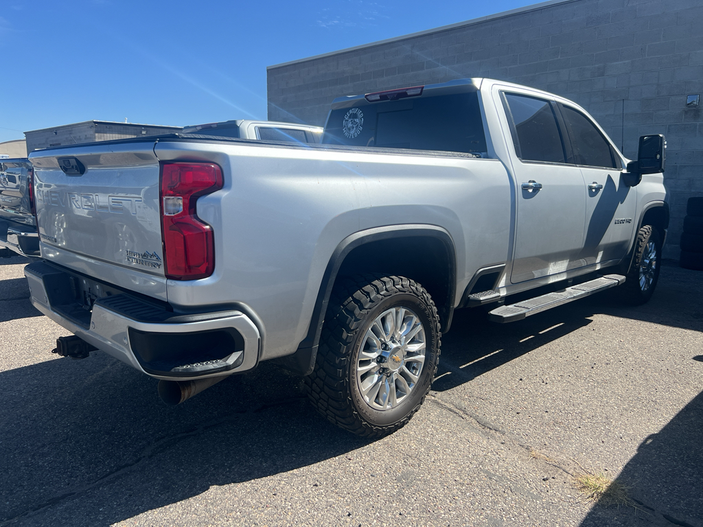 2022 Chevrolet Silverado 2500HD High Country photo 3