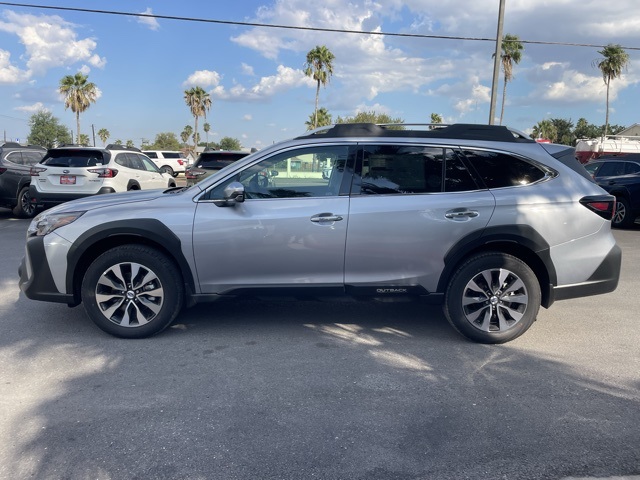 2025 Subaru Outback Touring XT photo 4