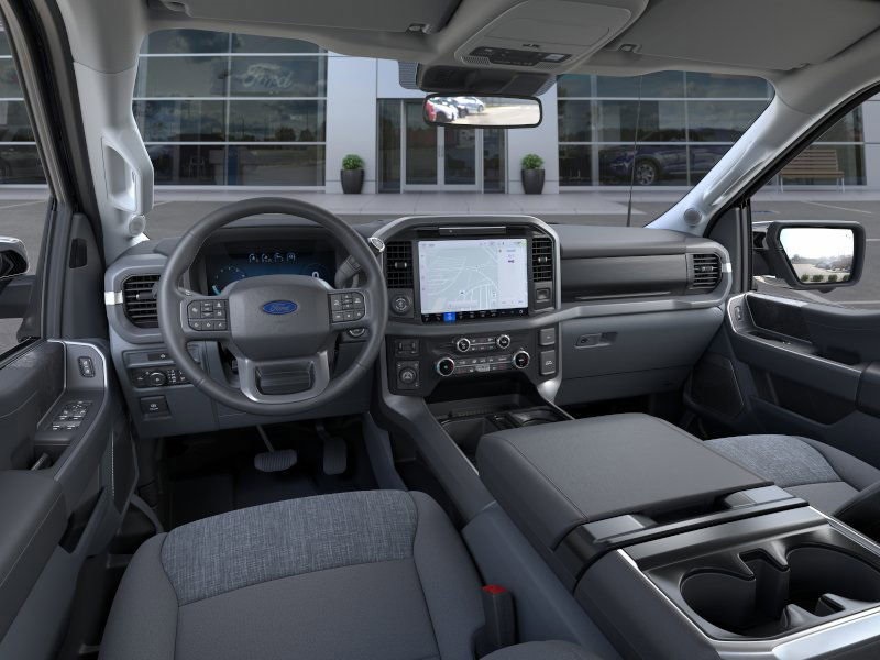 2025 Ford F-150 XLT photo 6