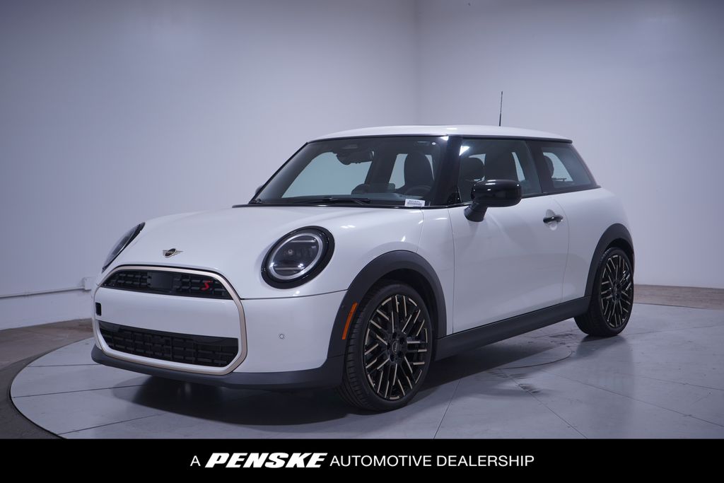 2025 MINI Hardtop 2 Door S's photo