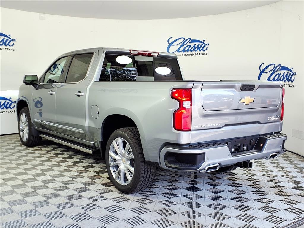 2026 Chevrolet Silverado High Country photo 2