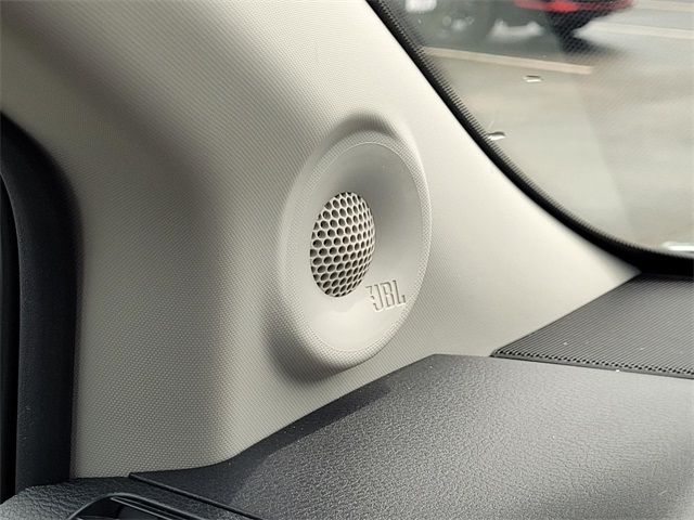 2024 Toyota Sienna XLE photo 35