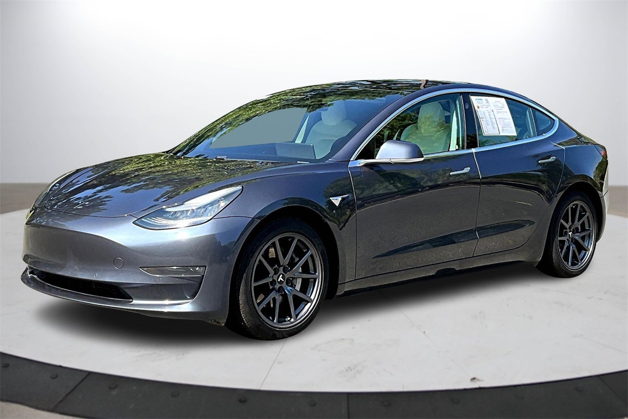 2020 Tesla Model 3 Long Range photo 4