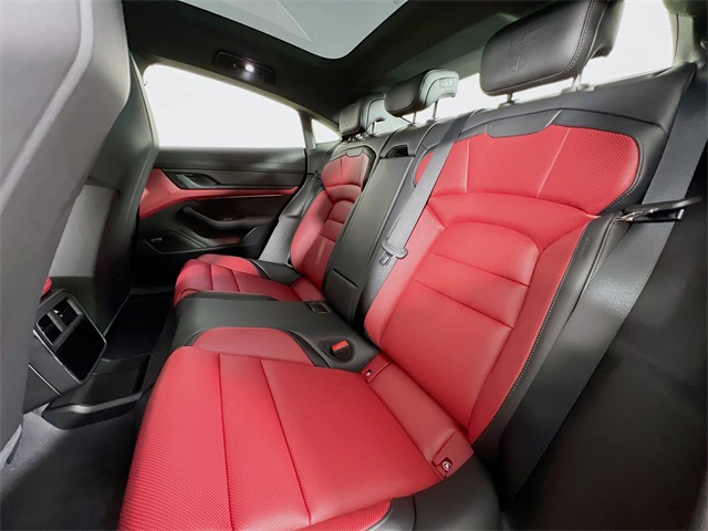 2026 Porsche Taycan GTS photo 21