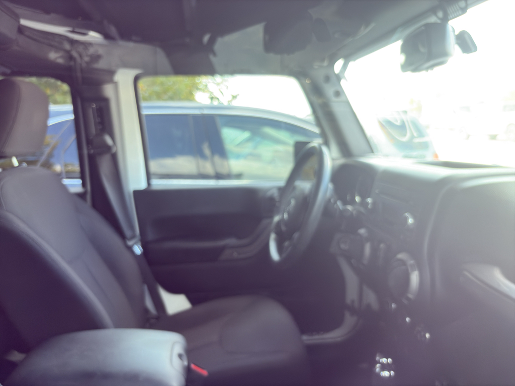 2016 Jeep Wrangler Unlimited Sport photo 4