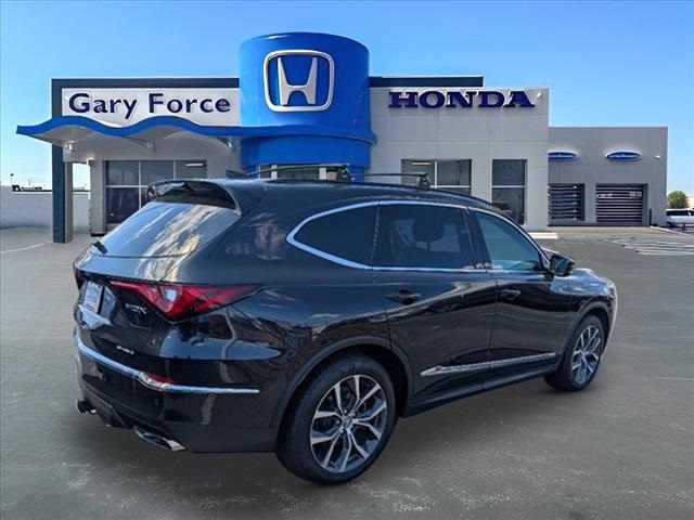 2023 Acura MDX Technology SH-AWD photo 2