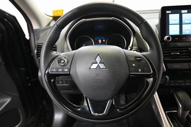 2024 Mitsubishi Eclipse Cross SE photo 3