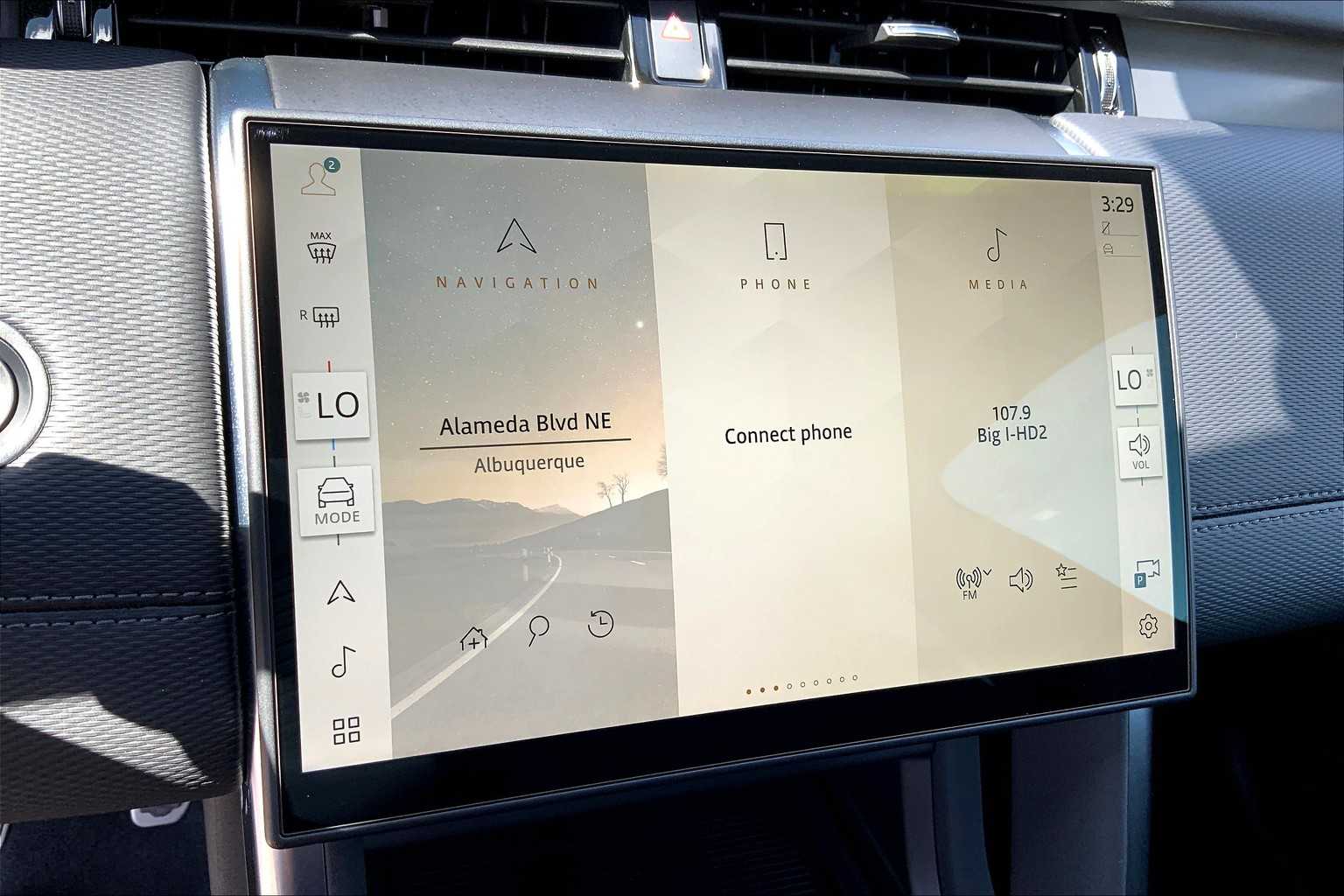 2025 Land Rover Discovery Sport Dynamic SE photo 15
