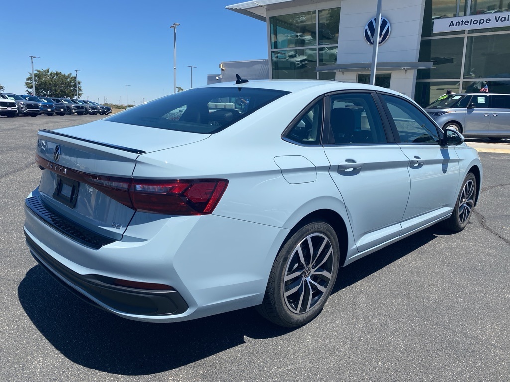 2025 Volkswagen Jetta 1.5T SE photo 4