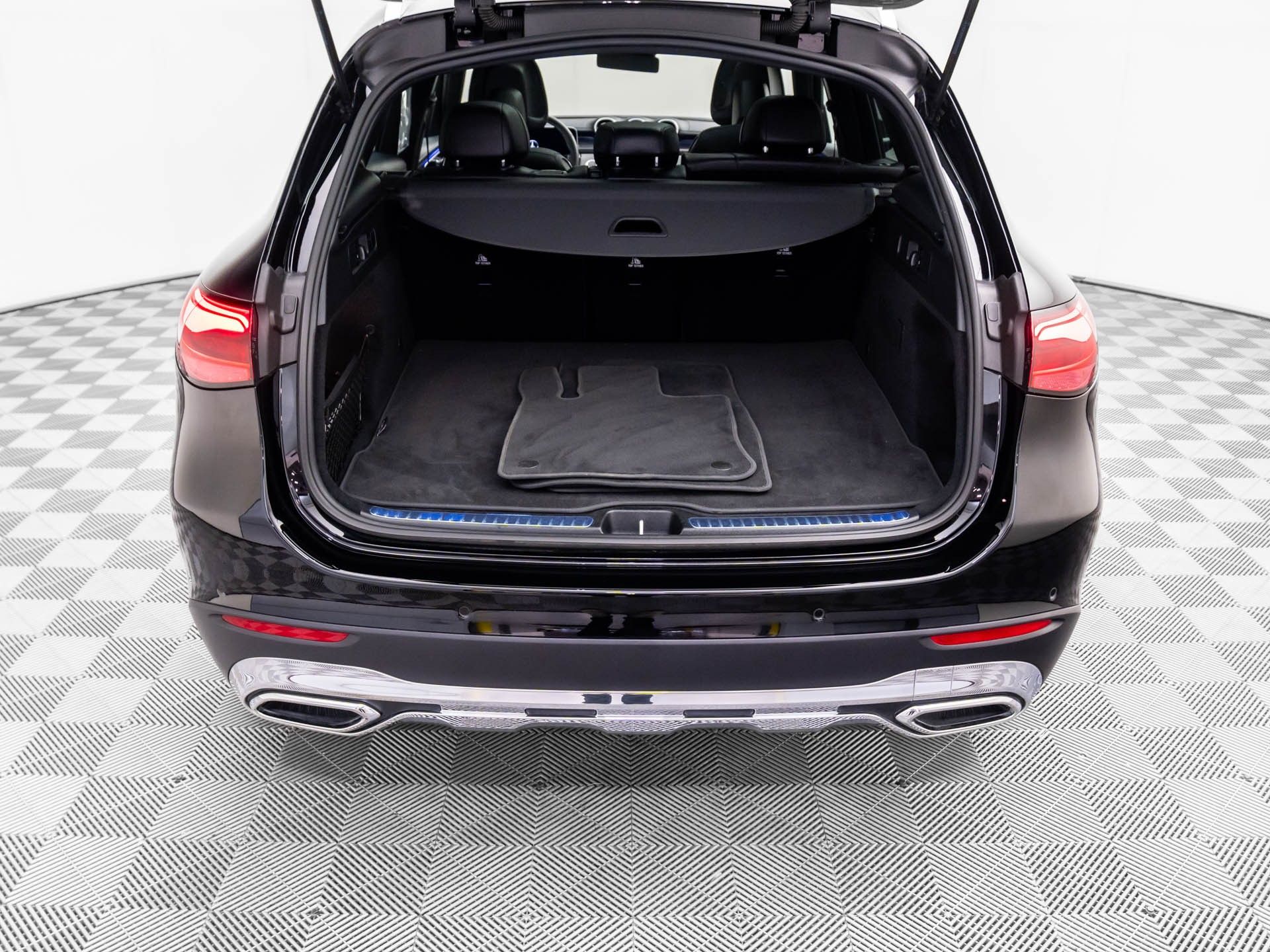 2025 Mercedes Benz GLC 300 4MATIC photo 26