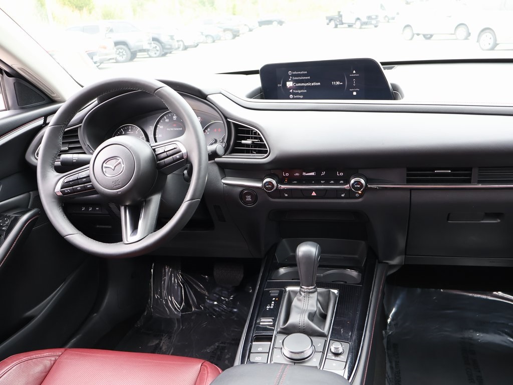 2024 Mazda CX-30 2.5 S Carbon photo 11