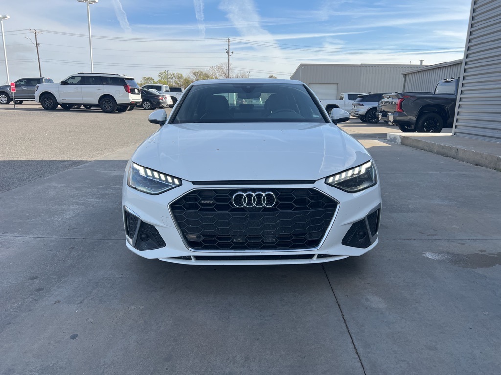 2023 Audi A4 45 S line Premium Plus Quattro photo 2