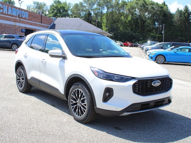 2024 Ford Escape PHEV's photo