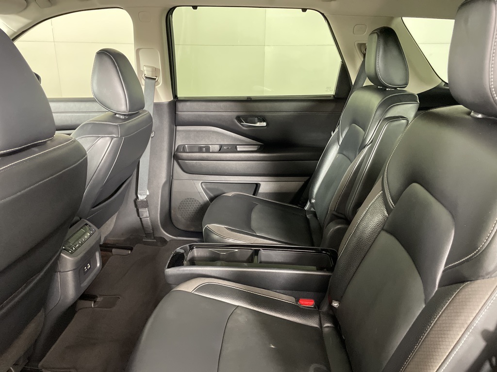2022 Nissan Pathfinder SL photo 29