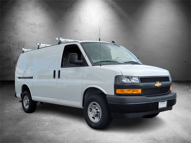 2024 Chevrolet Express Cargo 2500 photo 3