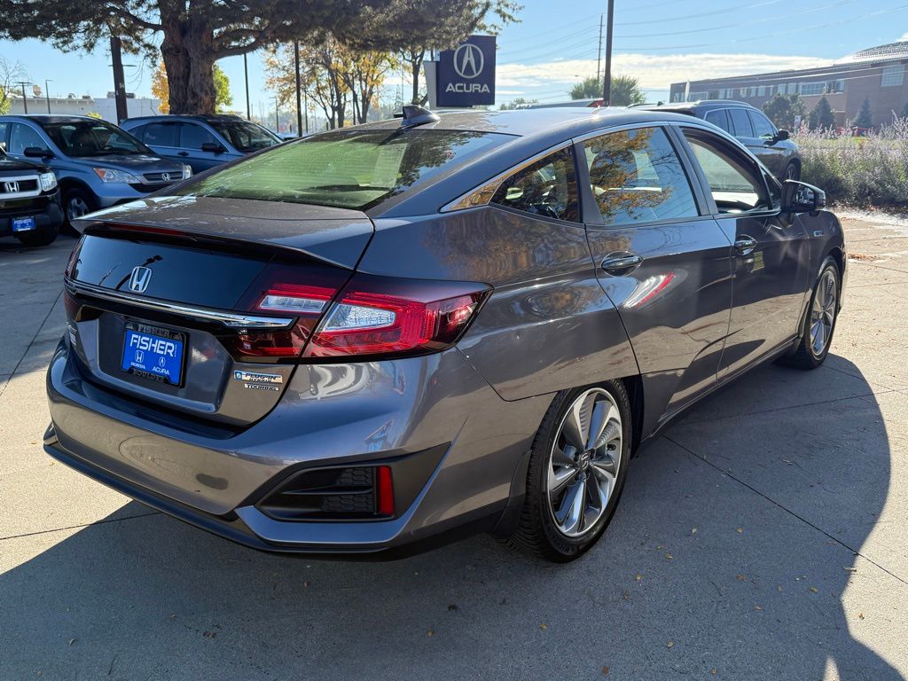 2018 Honda Clarity Plug-In Hybrid Touring photo 4