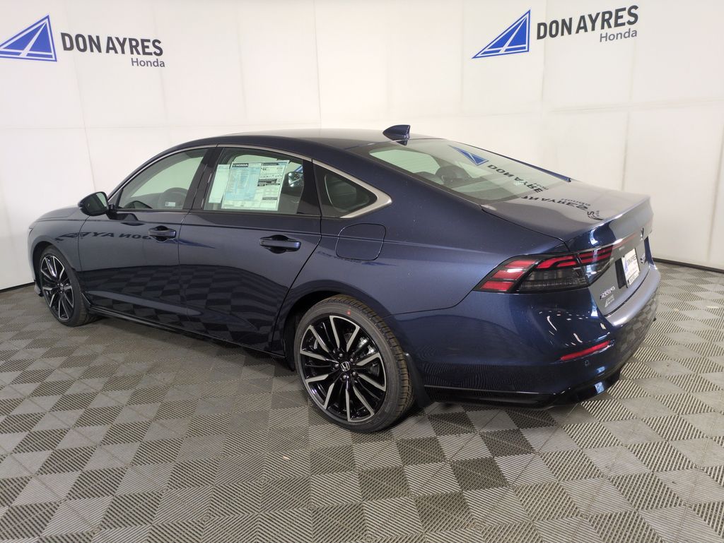 2025 Honda Accord Hybrid Touring photo 3