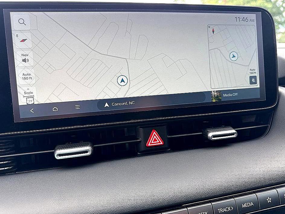 2025 Hyundai Ioniq 5 SEL photo 9