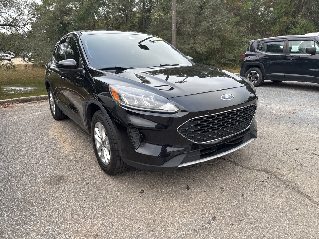 2021 Ford Escape SE's photo