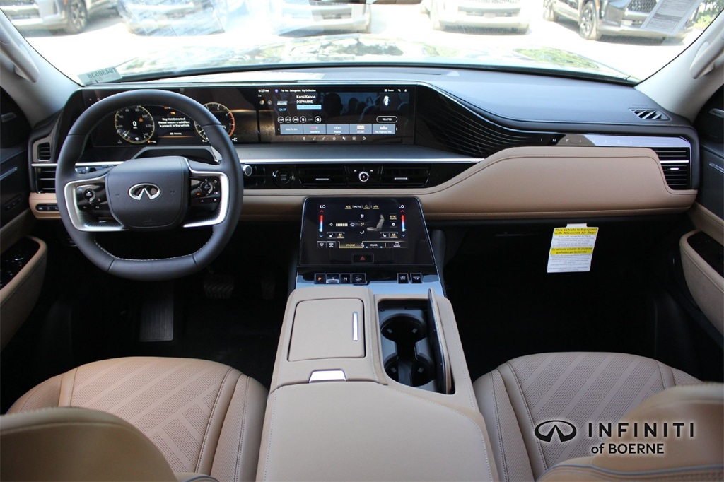 2026 Infiniti QX80 Luxe photo 14