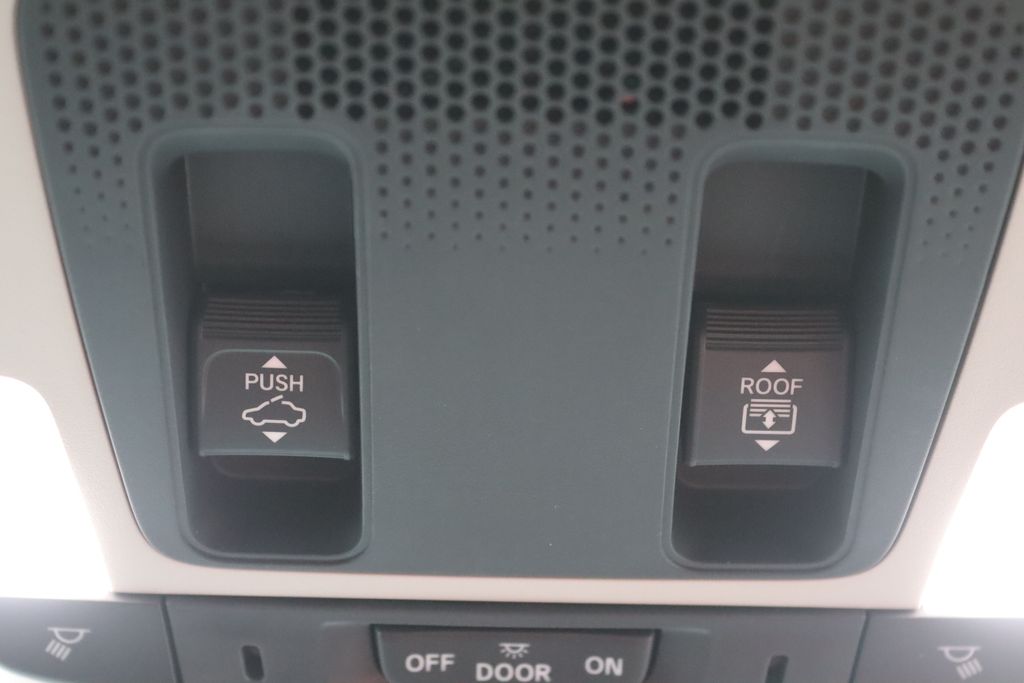 2025 Honda Pilot Touring photo 27