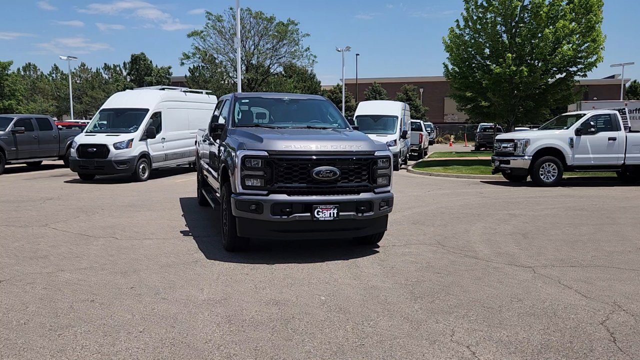 2025 Ford F-250 Lariat photo 4
