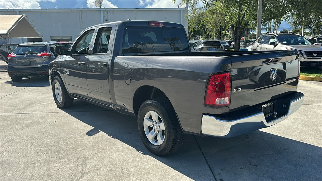 2024 Ram 1500 Classic SLT photo 5