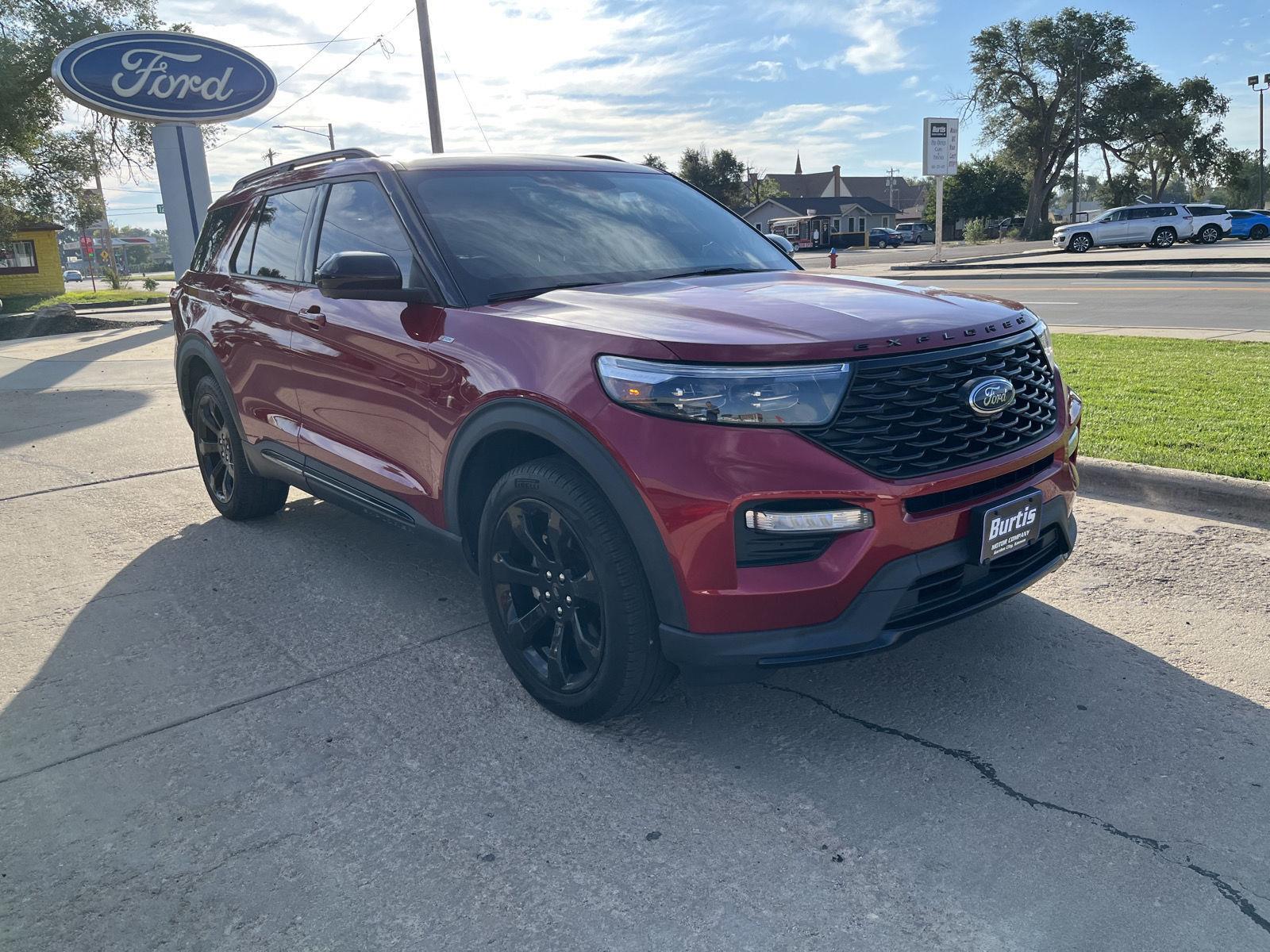 2022 Ford Explorer ST-Line photo 3