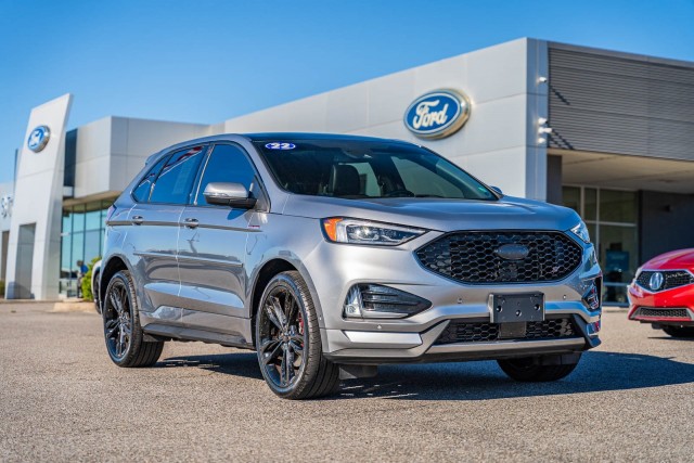 2022 Ford Edge ST's photo