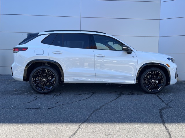 2026 Volkswagen Tiguan SE R-Line Black photo 2