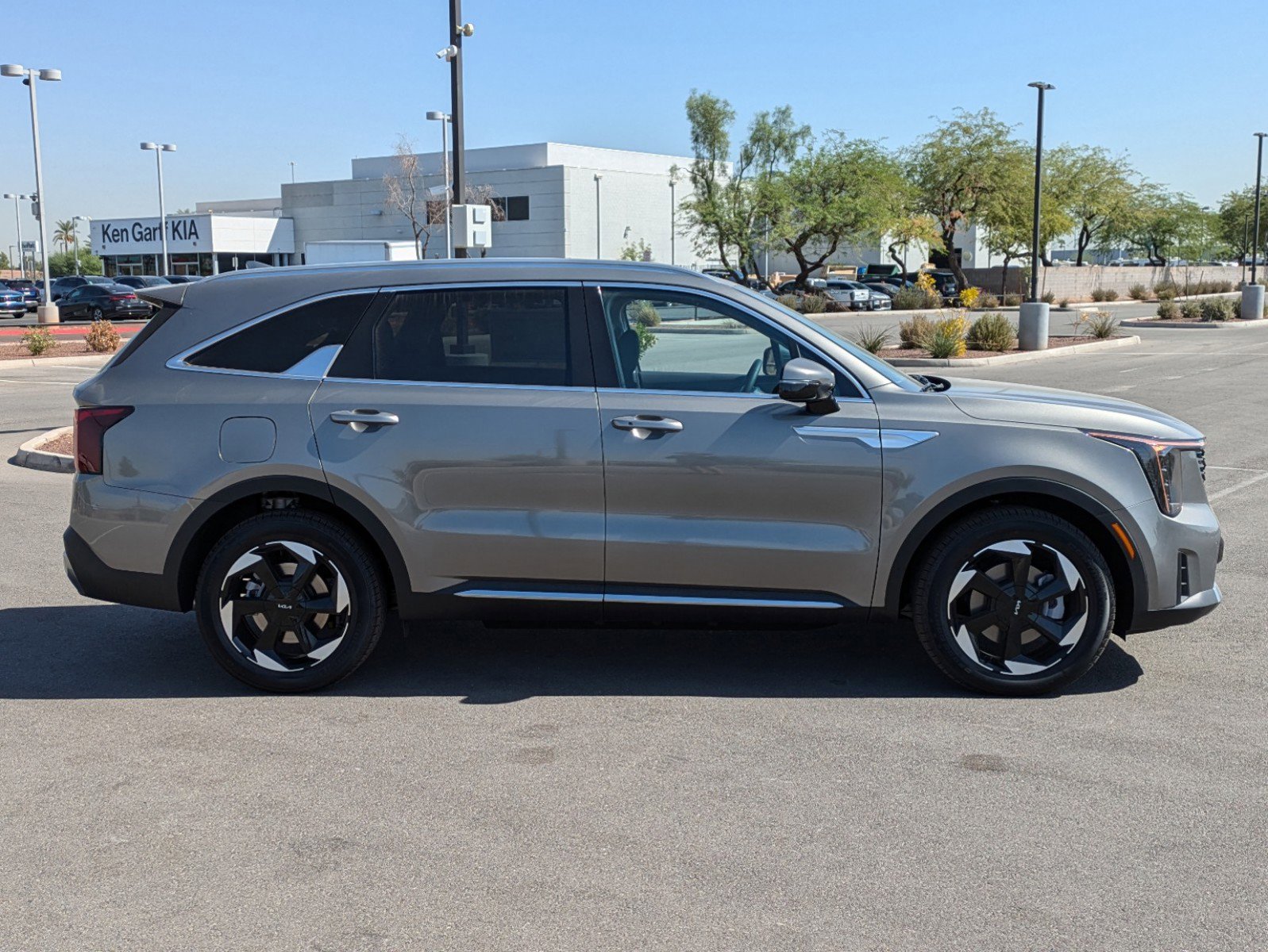 2025 Kia Sorento EX photo 5