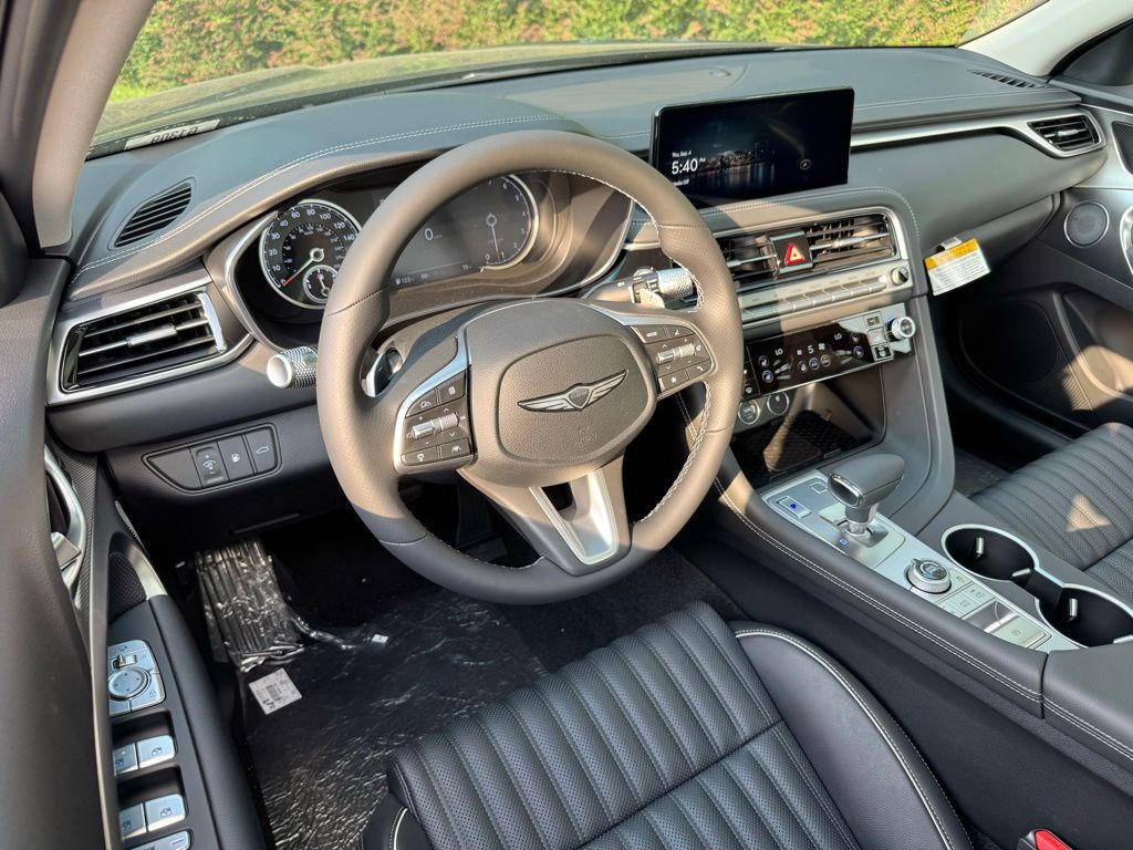 2026 Genesis G70 2.5T Prestige photo 2