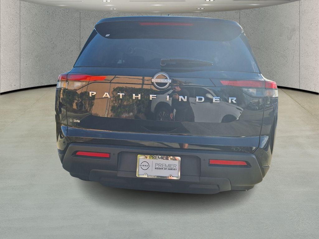 2025 Nissan Pathfinder SV photo 4