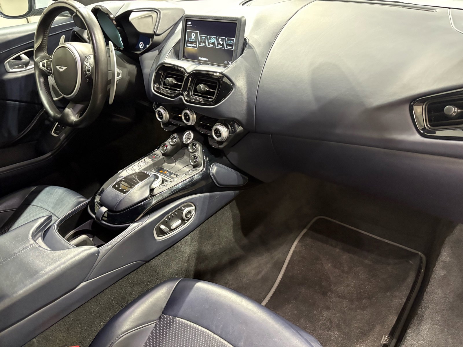 2019 Aston Martin Vantage AM6 photo 19