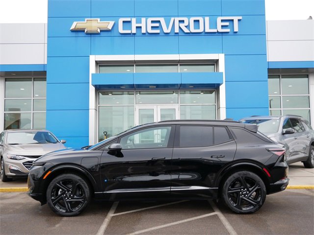 Used 2024 Chevrolet Equinox EV RS with VIN 3GN7DSRR0RS278877 for sale in Roseville, Minnesota