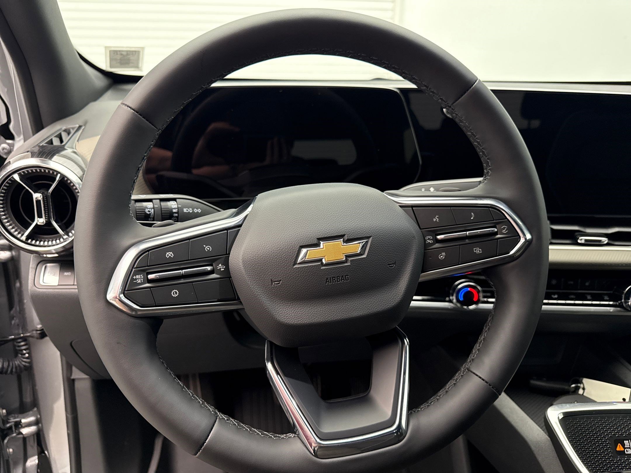 2026 Chevrolet Equinox LT photo 14