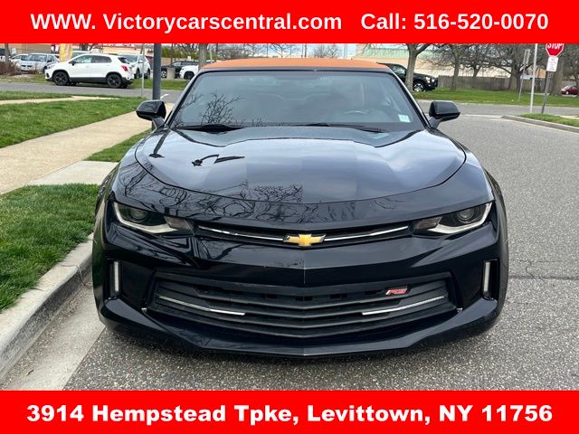 2017 Chevrolet Camaro 2LT photo 2