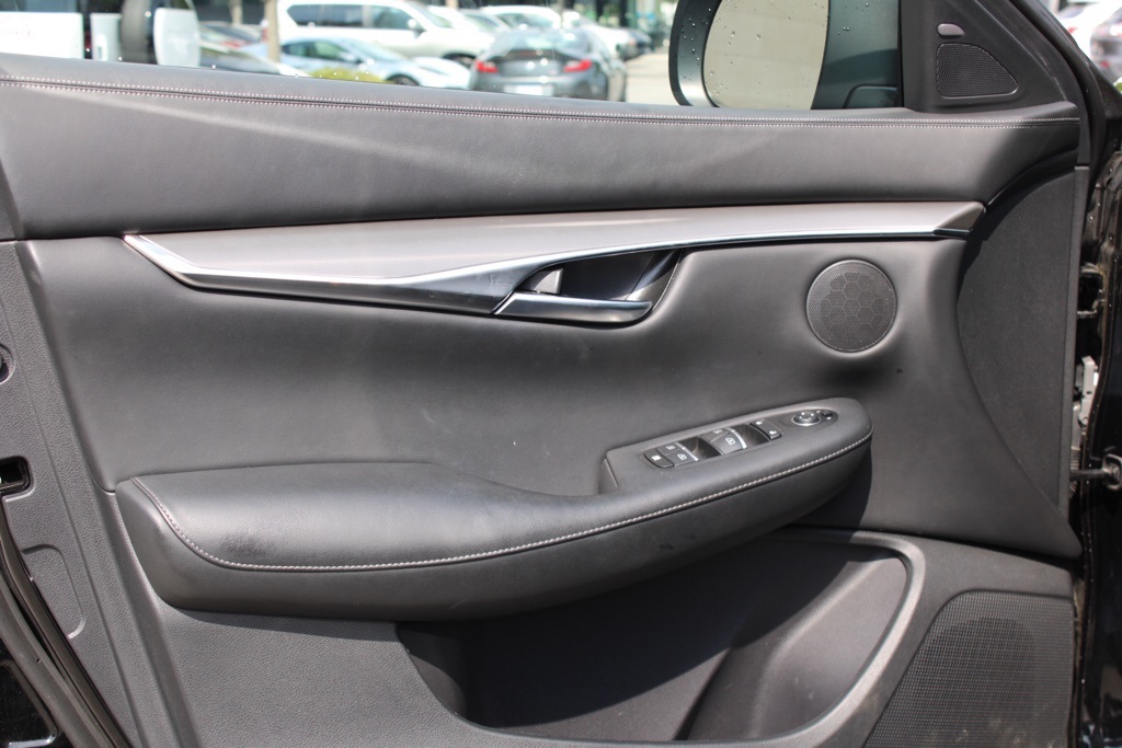 2024 Infiniti QX50 Luxe AWD photo 9